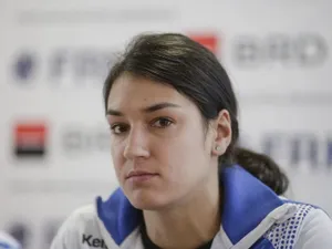 Cristina Neagu nu este la prima accidentare. Foto Inquam Photos/Octav Ganea