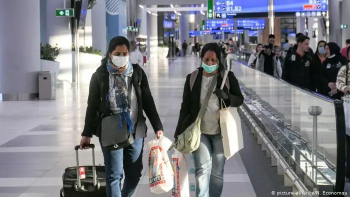 Persoanele care sosesc pe aeroporturile germane trebuie să se testez /dw