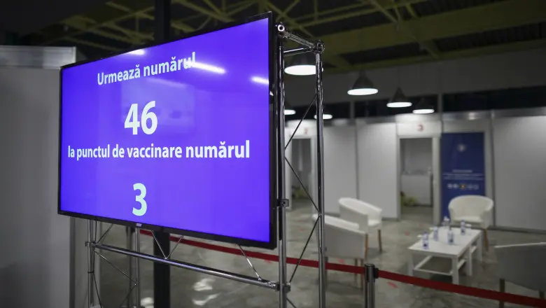 A început cea de-a III-a etapă de vaccinare anti-COVID din România. /Foto: digi24.ro