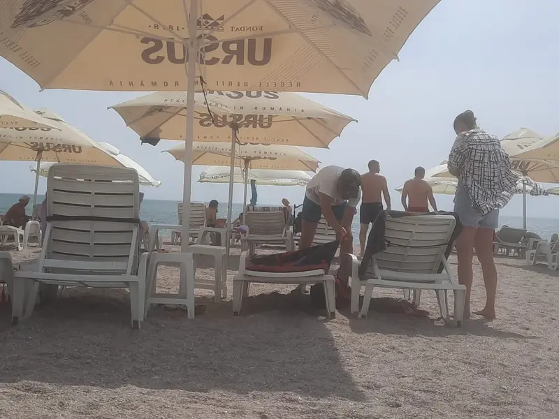 Puțini turiști pe plaja din Mamaia Foto: Newsweek