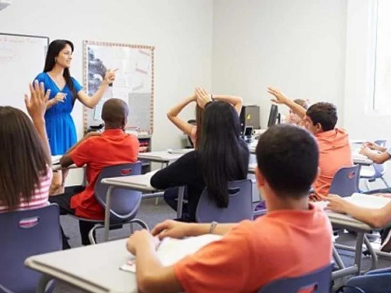 Profesori notaţi de elevi. Controversa educativă a anului, analizată de pedagogi recunoscuţi/FOTO: ziaruldeiasi.ro