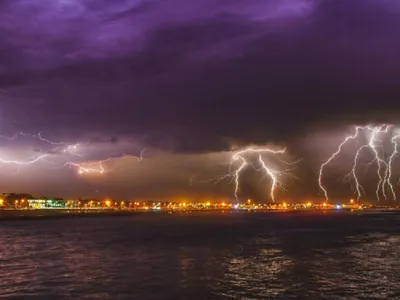 Ciclonul Boris ajunge în România. Ce fenomene meteo exteme aduce cu el? Patru țări au golit barajele - Foto: Freepik.com (rol ilustrativ)