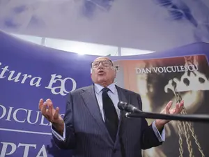 Dan Voiculescu spune că trăiește din pensie - INQUAM PHOTOS, Octav Ganea