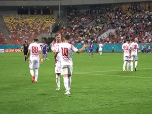 Dinamo Bucureşti, în meciul tur de baraj cu FC Argeş - Foto: captură video YouTube/Dinamo 1948 Bucuresti