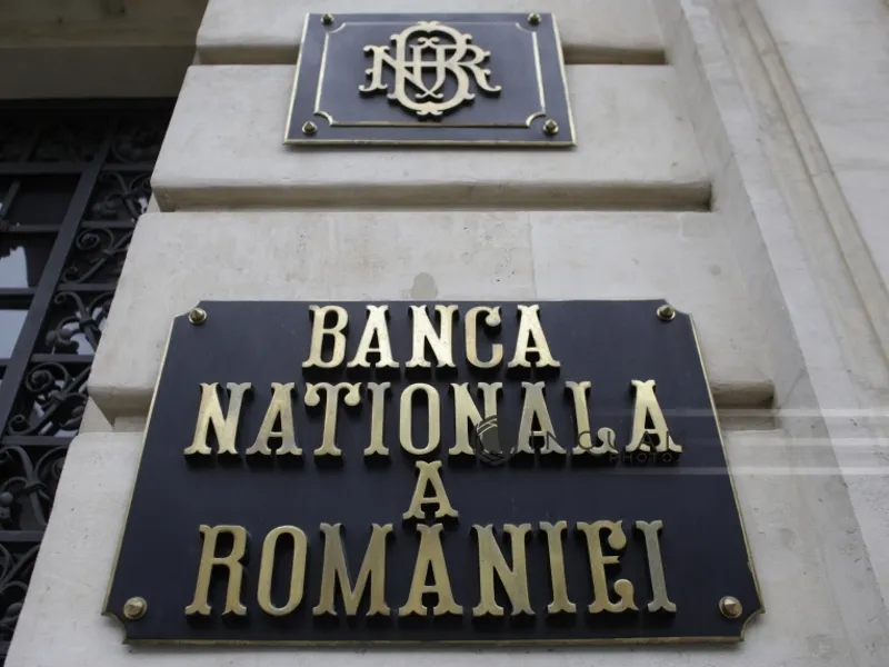 Avertisment BNR: Valul patru al pandemiei şi măsurile restrictive generează incertitudini şi riscuri. / Foto: Inquam Photos / Octav Ganea