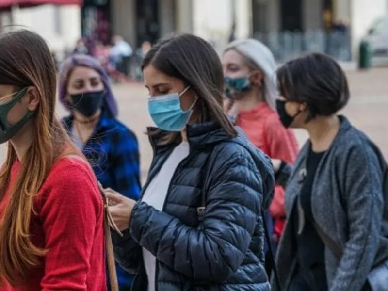 Masca de protecție, obligatorie în Italia. Sursa foto: La repubblica