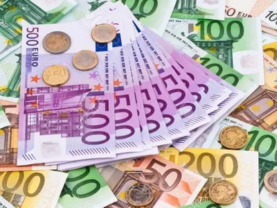 România împrumută 14,5 mld. € de la CE, pentru reformele PNRR, acoperirea deficitului și refinanțare. / Foto: playtech.ro