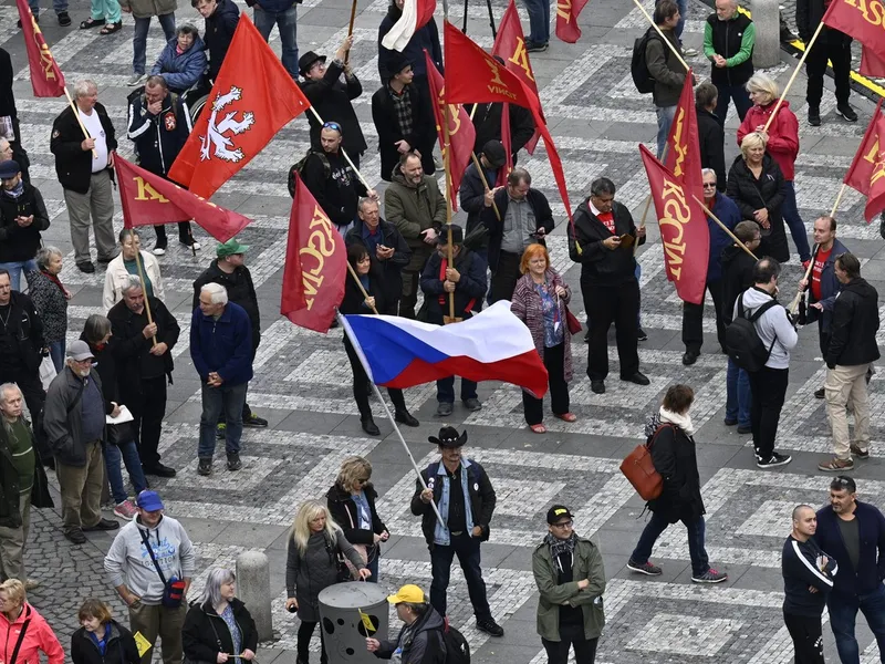 Demonstranții cer o majorare a salariului minim din Cehia - Foto: Profimedia Images