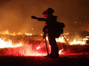 S-a declanșat iadul în „orașul vedetelor”. 144.500 de hectare, devastate de incendii uriașe - Foto: Profimedia images