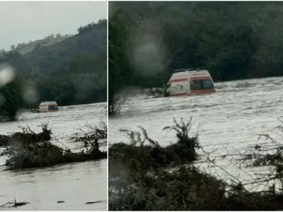 Galați: Echipajul de ambulanță luat cu totul de ape în timpul inundațiilor, salvat de pompierii ISU - FOTO: ISU Galați(imagine cu rol ilustrativ)