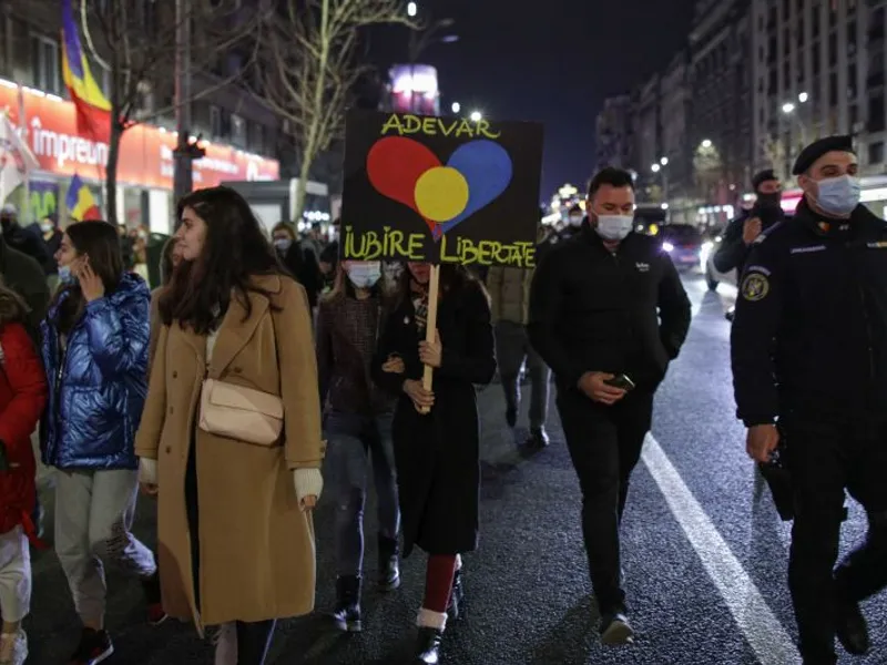 Noi proteste împotriva restricțiilor impuse de guvern au avut loc și marți. Foto Inquam Photos/Octav Ganea