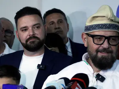 200.000€ pentru fiul milionar al lui Piedone pentru 60 secunde vorbite în Parlament - Foto: INQUAM PHOTOS / Mălina Norocea