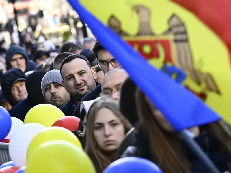 Moldova își decide viitorul. 50,05% împotriva UE la referendum. Maia Sandu, în turul II - Foto: Profimedia images