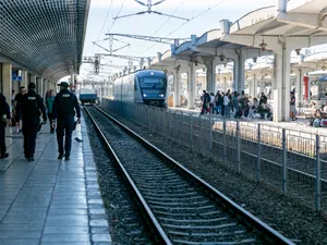 Protocol între Primăria Capitalei și CFR pentru trenul metropolitan. Traseul garniturilor FOTO Inquam Photos / Virgil Simonescu