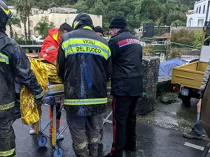 Echipa de salvare din Ischia- Foto: CNN