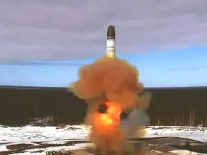 Rusia a testat racheta Satan ce poate transporta focoase nucleare - Foto: CNN/ Captura video