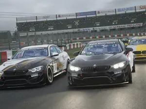 Echipaje echilibrate din punct de vedere valoric s-au format în presezon și au cooperat pentru găsirea setărilor optime ale modelului BMW M4 GT4.