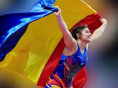 Luptătoarea Alexandra Anghel, pe podium la Europenele de la Bucureşti. E campioana en titre - Foto: Facebook/ Federația Română de Lupte