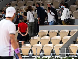 Spectatorii de la Roland Garros, trimiși acasă la 23. În România, liber la nunți până în zori / europsort