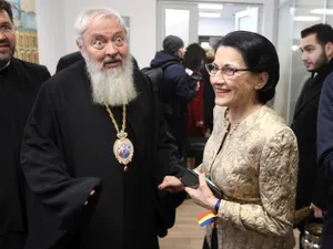 Mitropolitul Andrei Andreicuț, la inaugurarea noului sediu al Inspectoratului Scolar Judetean (ISJ) Cluj în prezența Ecaterinei Andronescu. Foto: Inquam Photos / Mircea Roșca