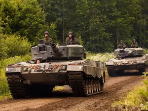 Primele tancuri Leopard 2 trimise de Polonia au ajuns în Ucraina. Proiectat să nimicească inamicul - FOTO: Profimedia Images