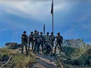 VIDEO Ucrainenii au salvat o pisică și au confiscat echipamentele militare din Insula Șerpilor/FOTO: Captura video