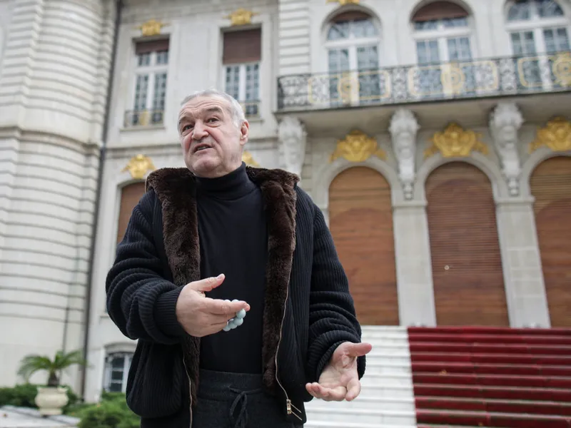 „Regele barbutului” și alți români, țepuiți pe net cu criptomonede, în numele lui Gigi Becali. - Foto: Inquam Photos / Octav Ganea