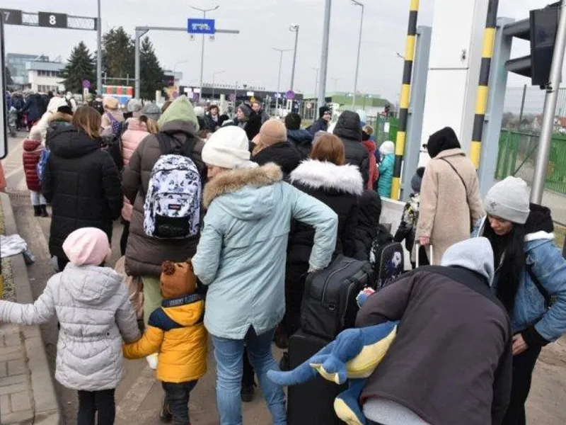 Milioane de ucraineni au părăsit țara/FOTO: cnn.com