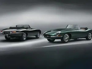 La 50 de ani de la pensionare, Jaguar E-Type intră iar în producție. Pregătiți vreo 500.000 € - Foto: Jaguar