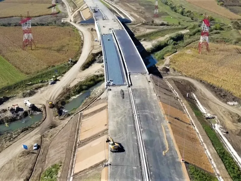 VIDEO 9 km din Autostrada Transilvania, finalizați anul acesta. Licitația a început în 2014 / Pro Infrastructura