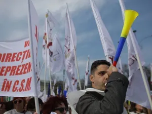 Grefierii au protestat în Piața Victoriei. Foto Inquam Photos/Octav Ganea