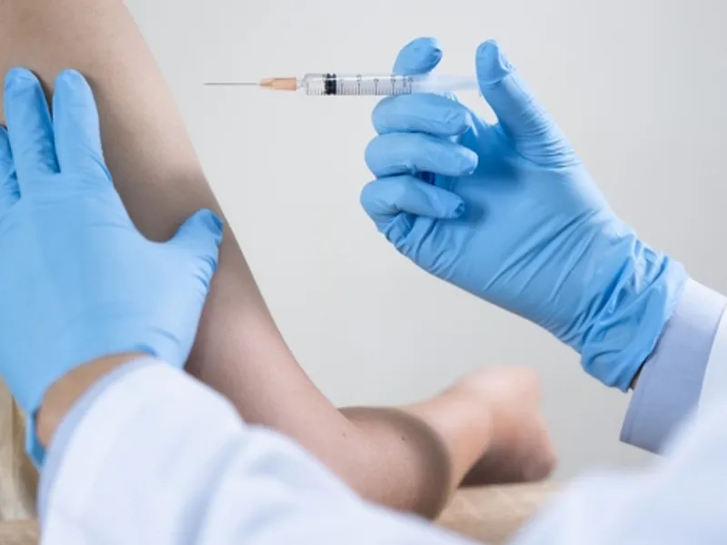 Comisia Europeană doreşte ca până în vară rata vaccinării anti-COVID-19 în Uniunea Europeană să ajungă la aproximativ 70% dintre adulţi/FOTO: biospace.com