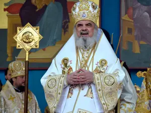 Patriarhul Daniel participă la slujba religioasă de Sfântul Dimitrie cel Nou. FOTO: Facebook