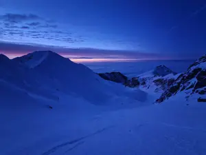 Gradul de avalanşă a atins nivelul 3 din 5 la peste 1.800 de metri în Făgăraș - imagine cu rol ilustrativ Foto: Salvamont Sibiu