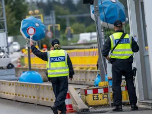 Austria, fără motive să ne țină la ușa Schengen. Ce număr infim de migranți a deportat România? - Foto: Profimedia Images