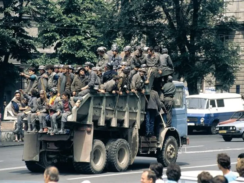 Mineriada din 13-15 iunie 1990, unul dintre momentele negre ale României, după Revoluție. Credit photo: Gulliver/Getty Images