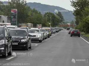 TRAFIC intens pe Valea Prahovei: se circulă în coloană şi între localităţile Breaza şi Comarnic - Foto: Agerpres(imagine cu caracter ilustrativ)