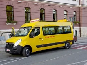 De ce elevii din 14 județe nu beneficiază de transport rutier public gratuit? Soluția autorităților - Foto: ziuadevest.ro