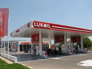 Măcel pe bursă. Lukoil s-a prăbușit de la 58$ la 0,2$ de la începutul războiului