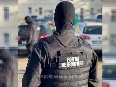 Poliția de Frontieră a oprit la graniță arme, droguri și țigări de contrabandă FOTO: IGPF - rol ilustrativ