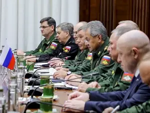 10 noiembrie 2018. Întâlinire de lucru Rusia - Libia- În delegaţie sunt prezenţi Şoigu, Gherasimov şi Prigojin, în civil - Foto: Profimedia Images