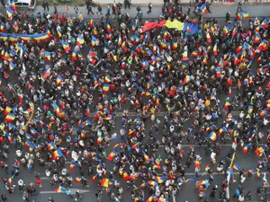 Peste 10.00 de oameni, la protestele din weekend. FOTO: facebook