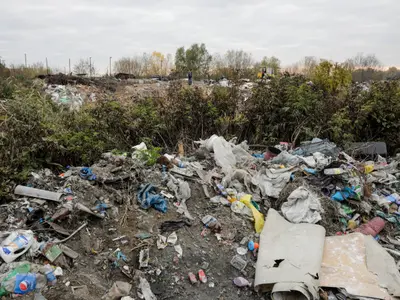 În București au fost găsite zeci de mii de tone de deşeuri depozitate ilegal/FOTO: Inquam Photos/George Călin