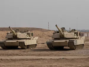 Tancurile americane M1 Abrams - Foto: Profimedia images