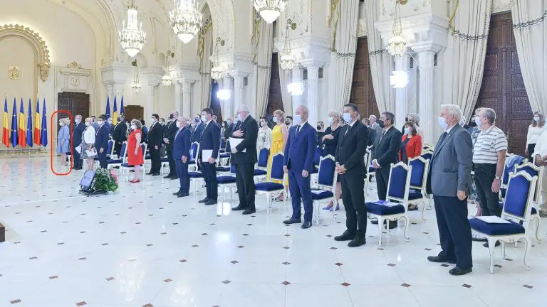 Corina Dumitrescu a fost invitată la dezbaterea despre educație. FOTO: presidency.ro