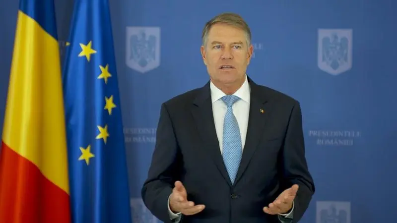 Președintele Klaus Iohannis lucrează cu oamenii fostului șef de stat, Traian Băsescu/ Foto: Twitter