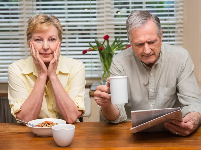 Mii de pensionari așteaptă, zilnic, pensie la ghișee. Casele de Pensii nu știu când se fac plățile foto: Freepik (fotografie cu caracter ilustrativ)