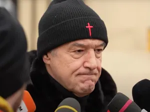 Becali ”a dat din casă” în direct la TV, iar soția sa a intervenit prompt! ”Ce faci, domn`e?”. Dezvăluire: ”Nu mi-e rușine”