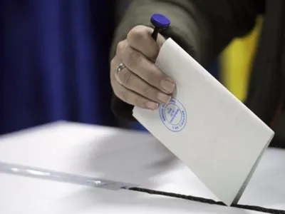 Actualul primar Cătălin Flutur a pierdut alegerile la o diferenţă de 17 voturi. / Foto: Inquam Photos