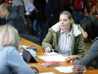 Tinerii care se angajează în 60 de la absolvire primesc primă de instalare Foto: Inquam Photos / Adel Al-Haddad